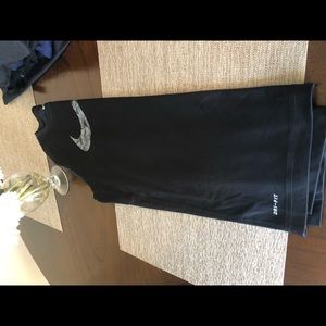 Boys XL Nike dry fit long sleeve shirt